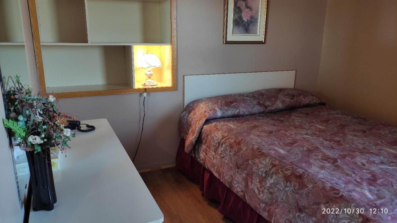 Motel Rayalco Laurier Station Esterno foto
