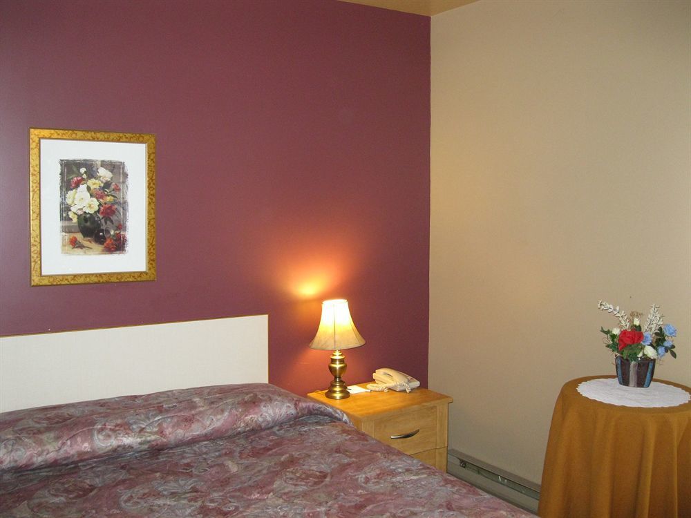 Motel Rayalco Laurier Station Esterno foto